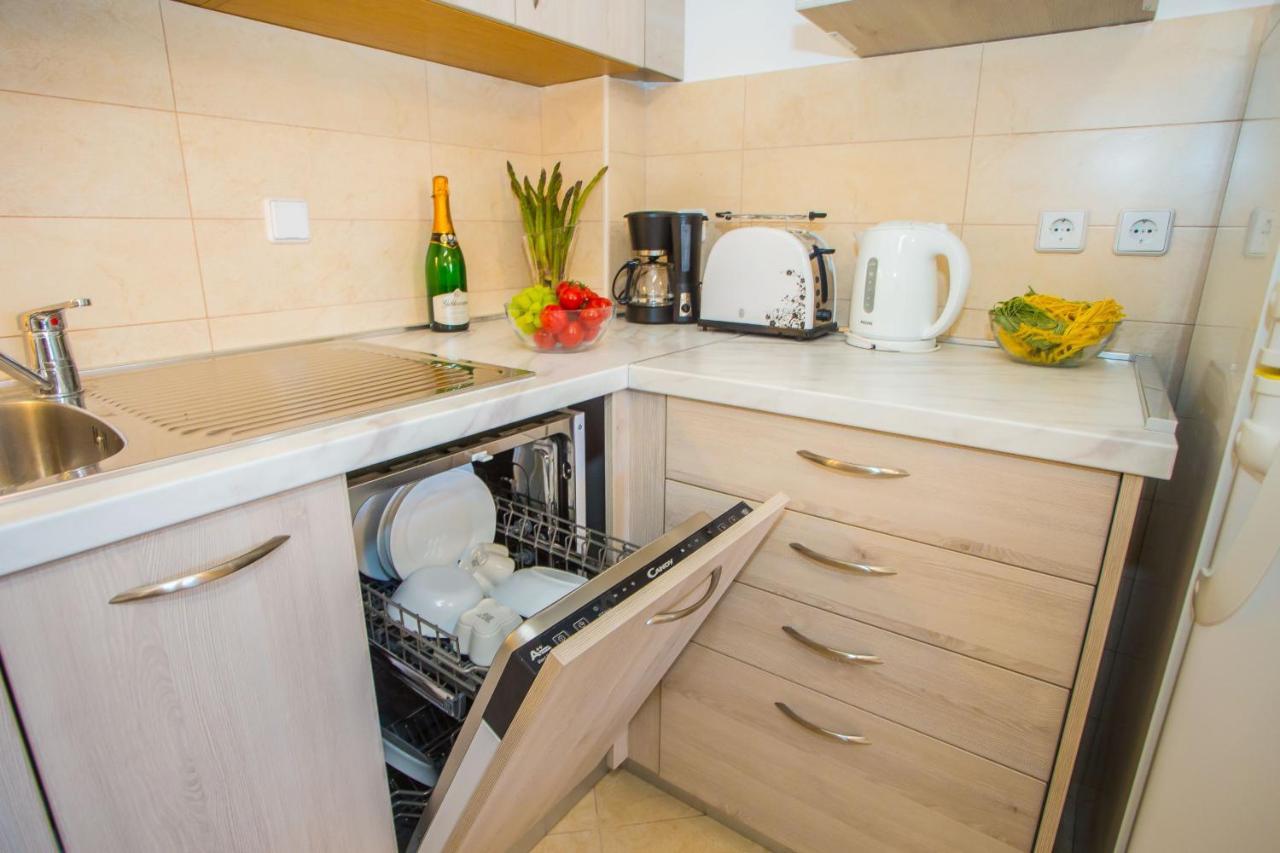 Apartman Dora Porec Bagian luar foto