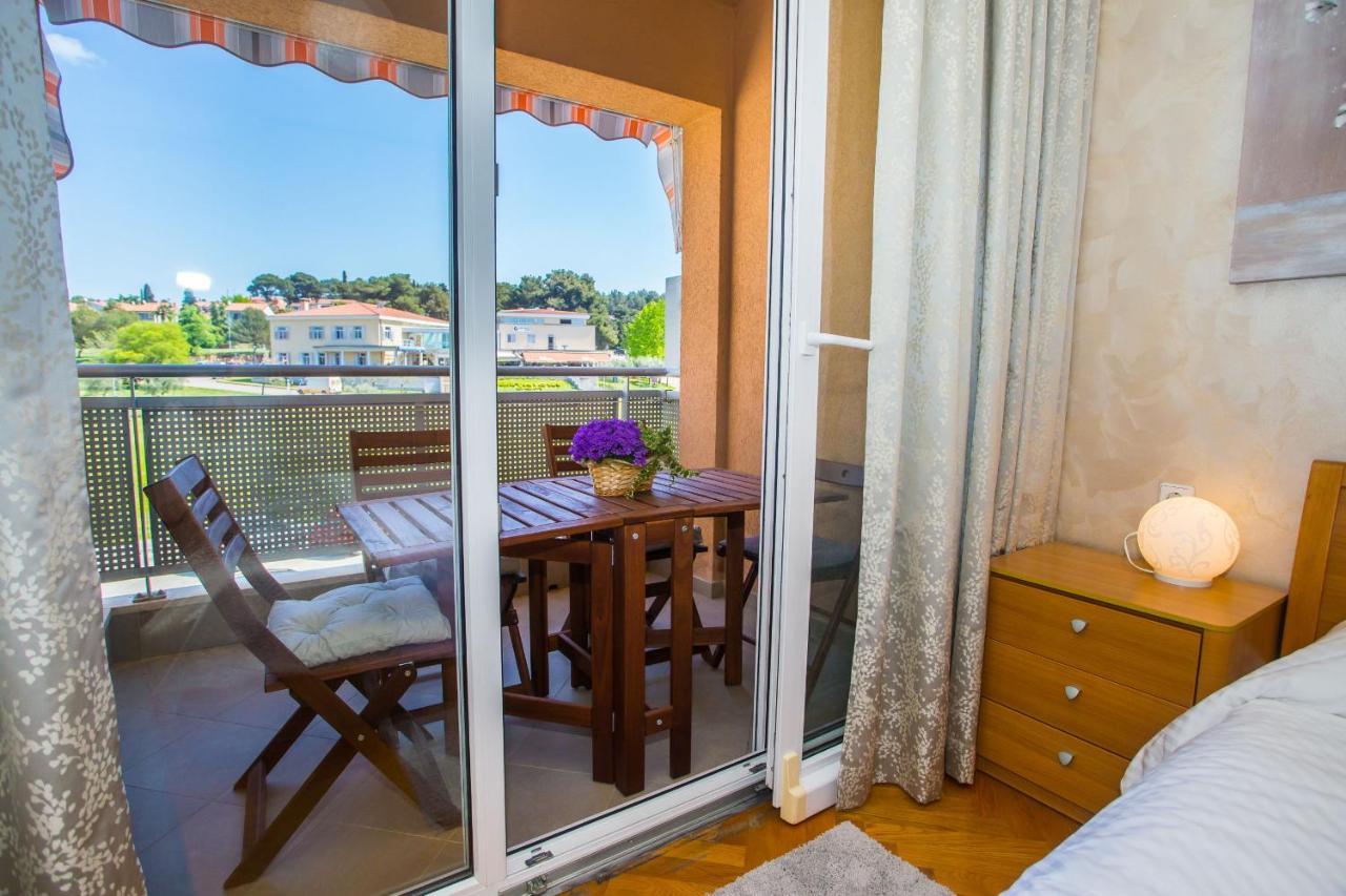Apartman Dora Porec Bagian luar foto