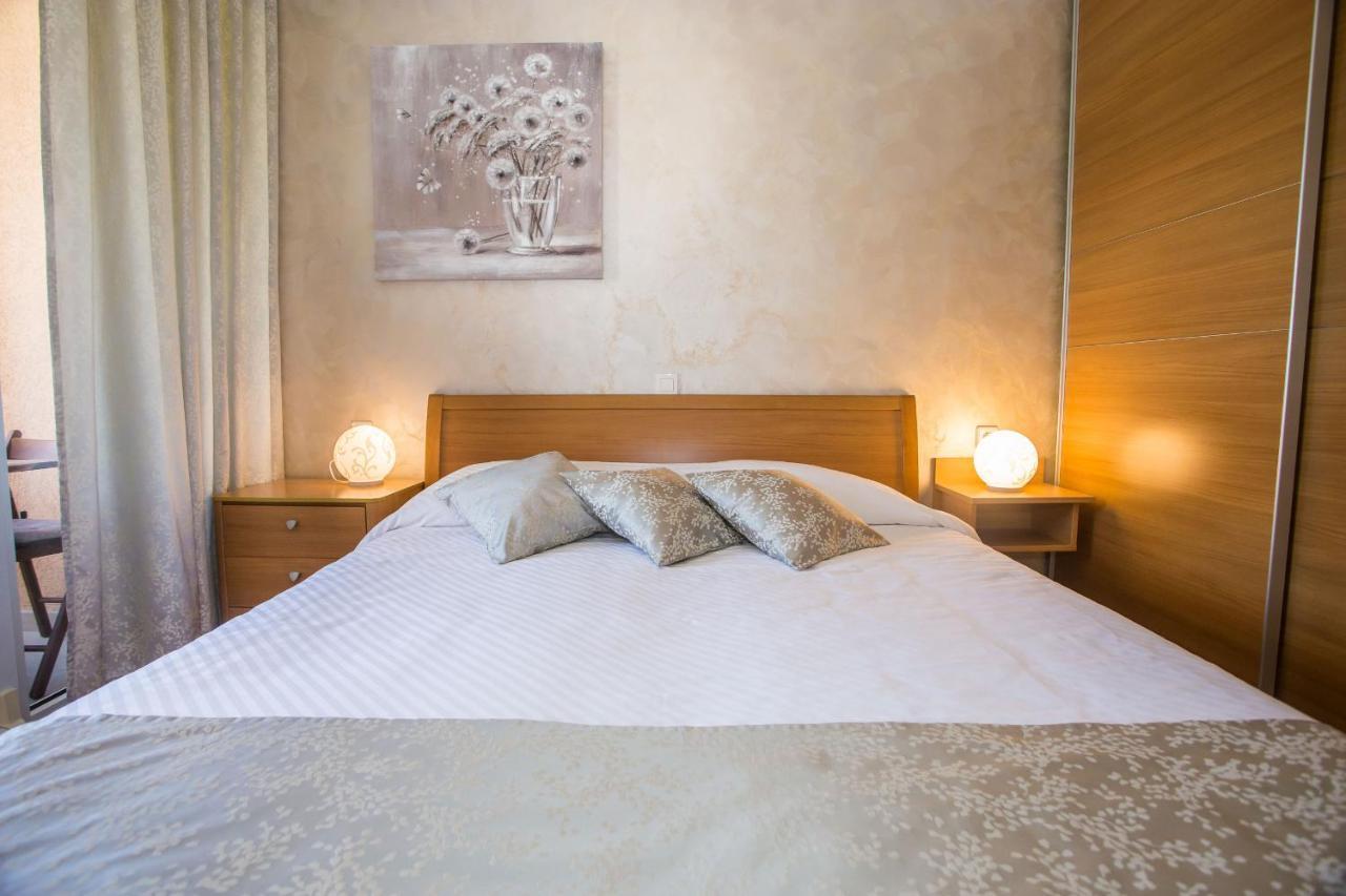 Apartman Dora Porec Bagian luar foto