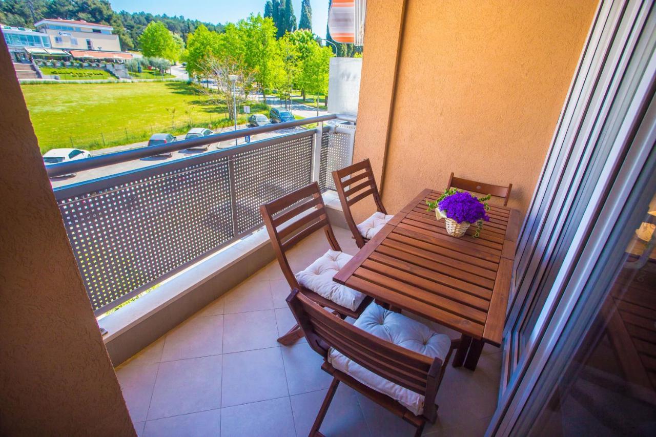 Apartman Dora Porec Bagian luar foto